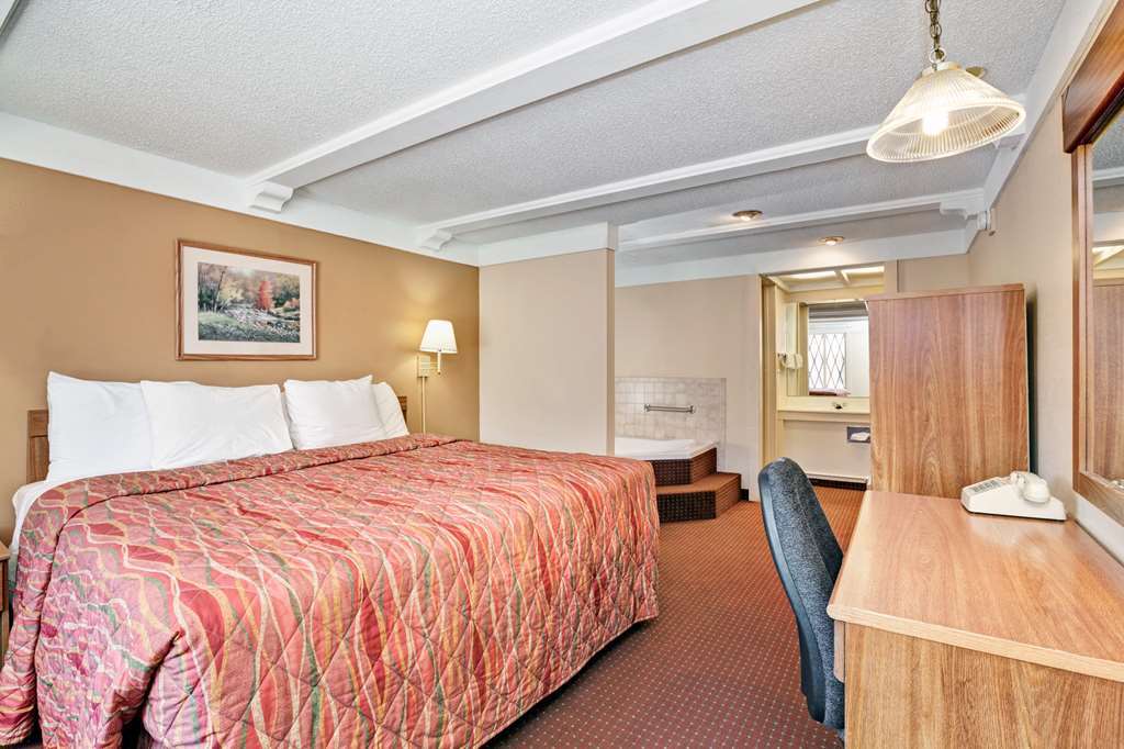 Knights Inn Charleston West Virginia Phòng bức ảnh