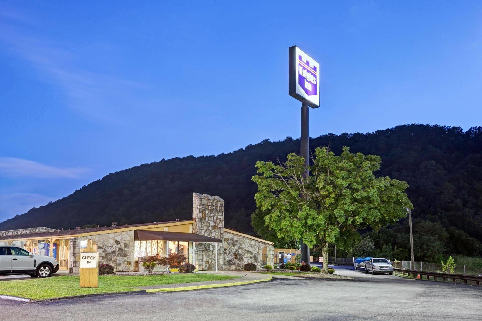 Knights Inn Charleston West Virginia Ngoại thất bức ảnh